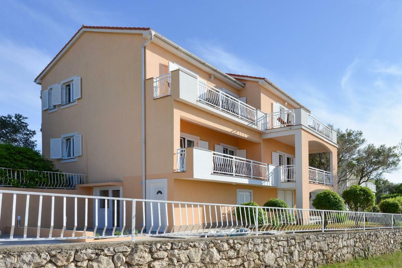Cecilia Apartments Лун Екстер'єр фото